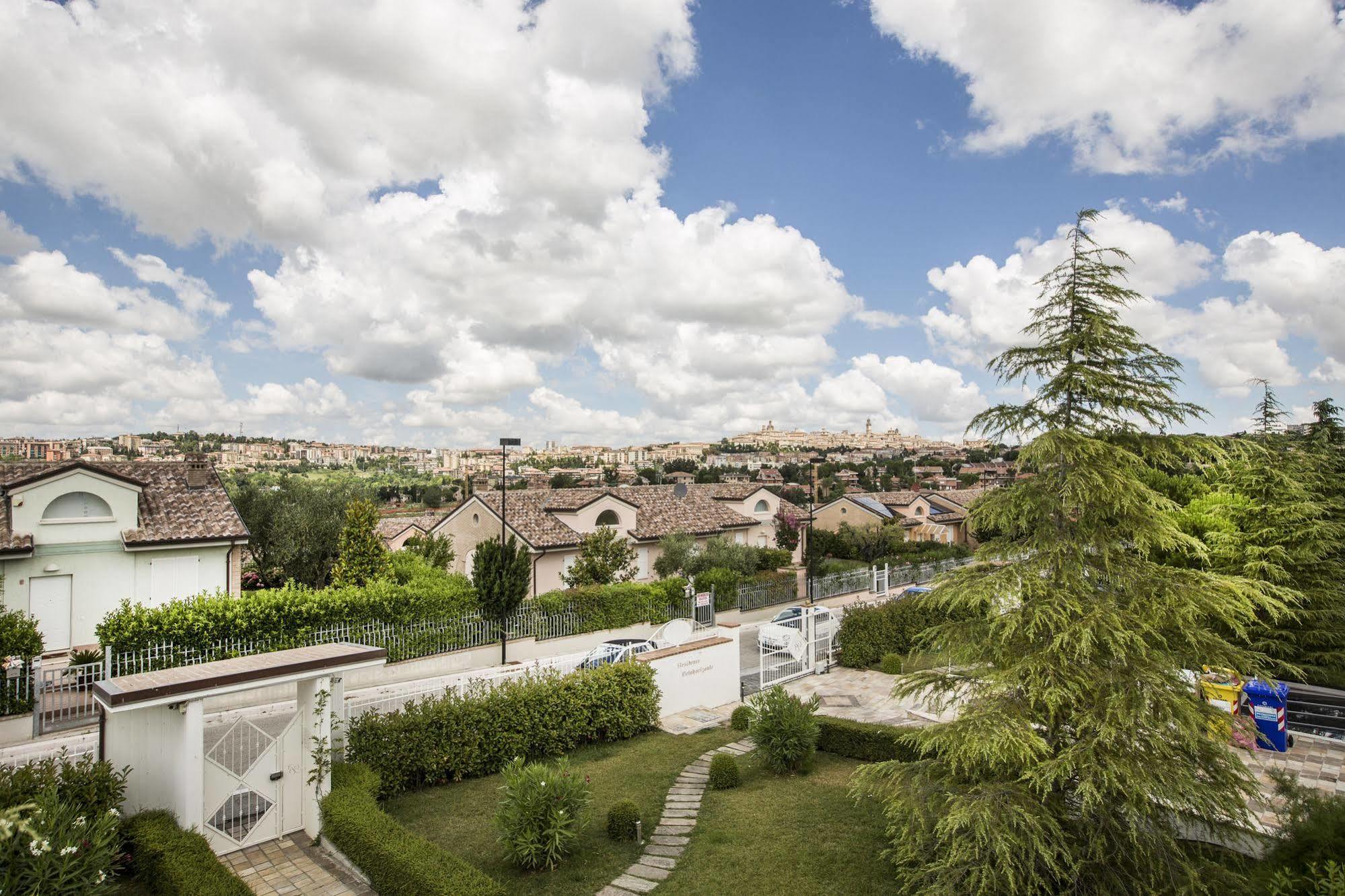 Residence Belohorizonte Macerata Exterior photo